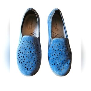 NWOT Earth Origins by Earth  Blue Slipon Loafers